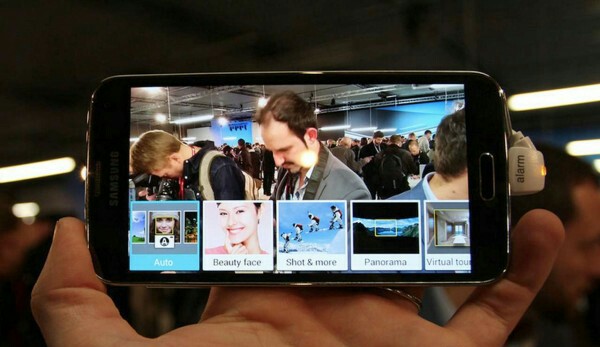 Samsung galaxy S5 plus camera